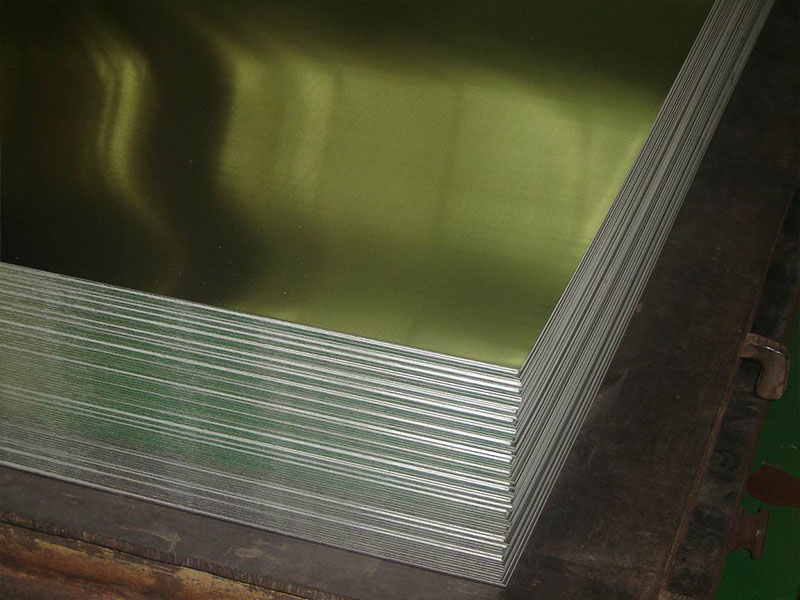 明泰鋁業(yè)長期供應(yīng)3003鋁板，出廠價(jià)更具優(yōu)勢